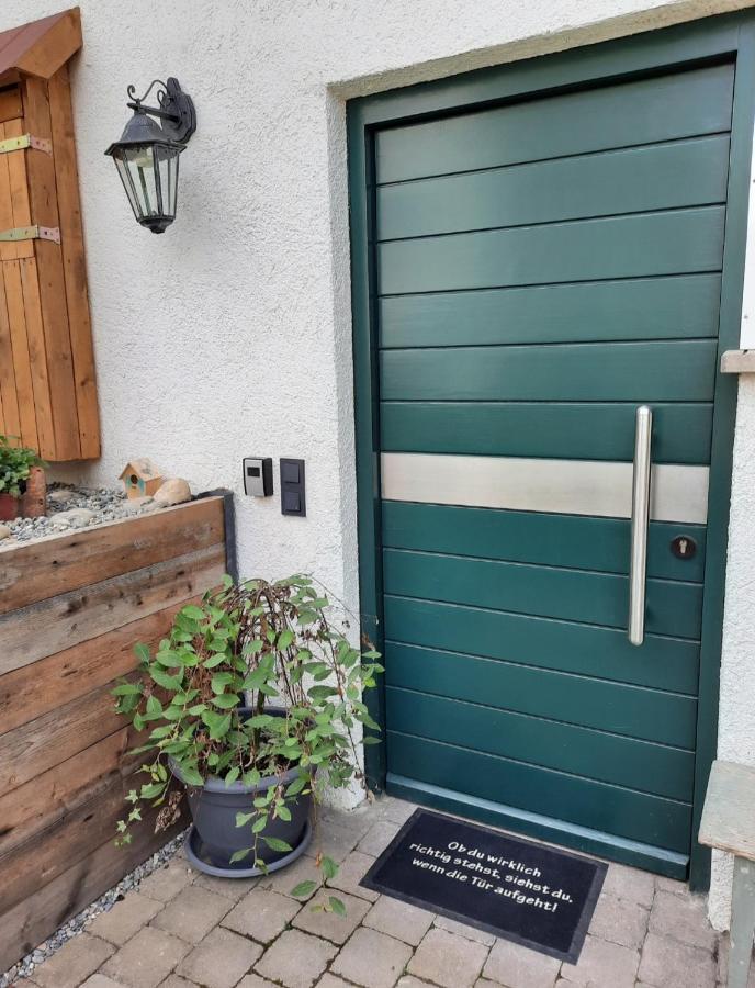 Schoene Einzimmer Wohnung Zwischen Bodensee Und Allgaeu Neukirch  Exteriér fotografie