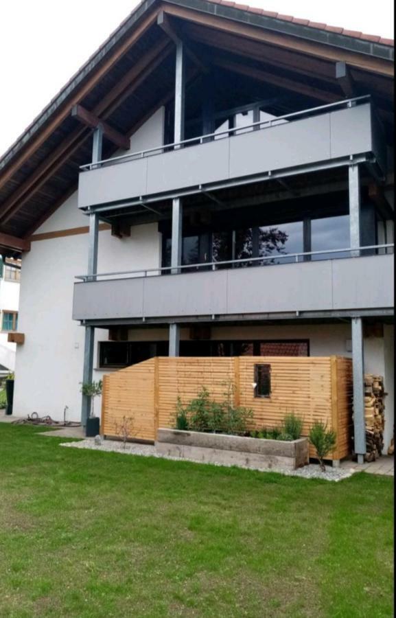 Schoene Einzimmer Wohnung Zwischen Bodensee Und Allgaeu Neukirch  Exteriér fotografie